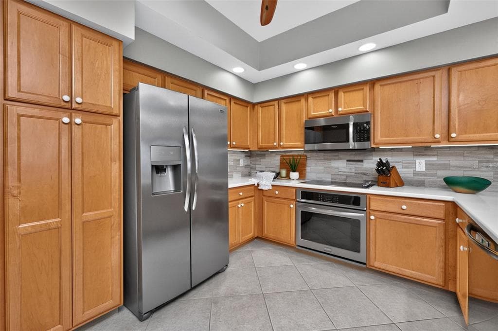 3313 SUNSET KEY CIR 402 photo 9
