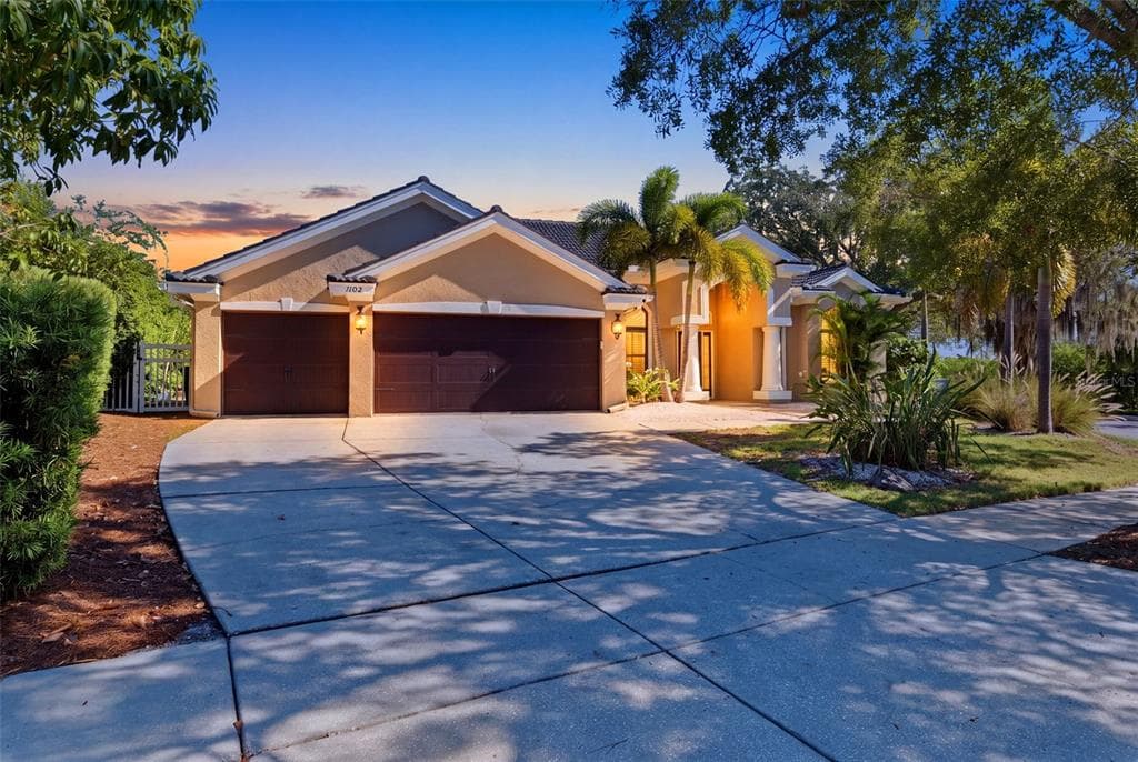 1102 MARINA DRIVE photo 2