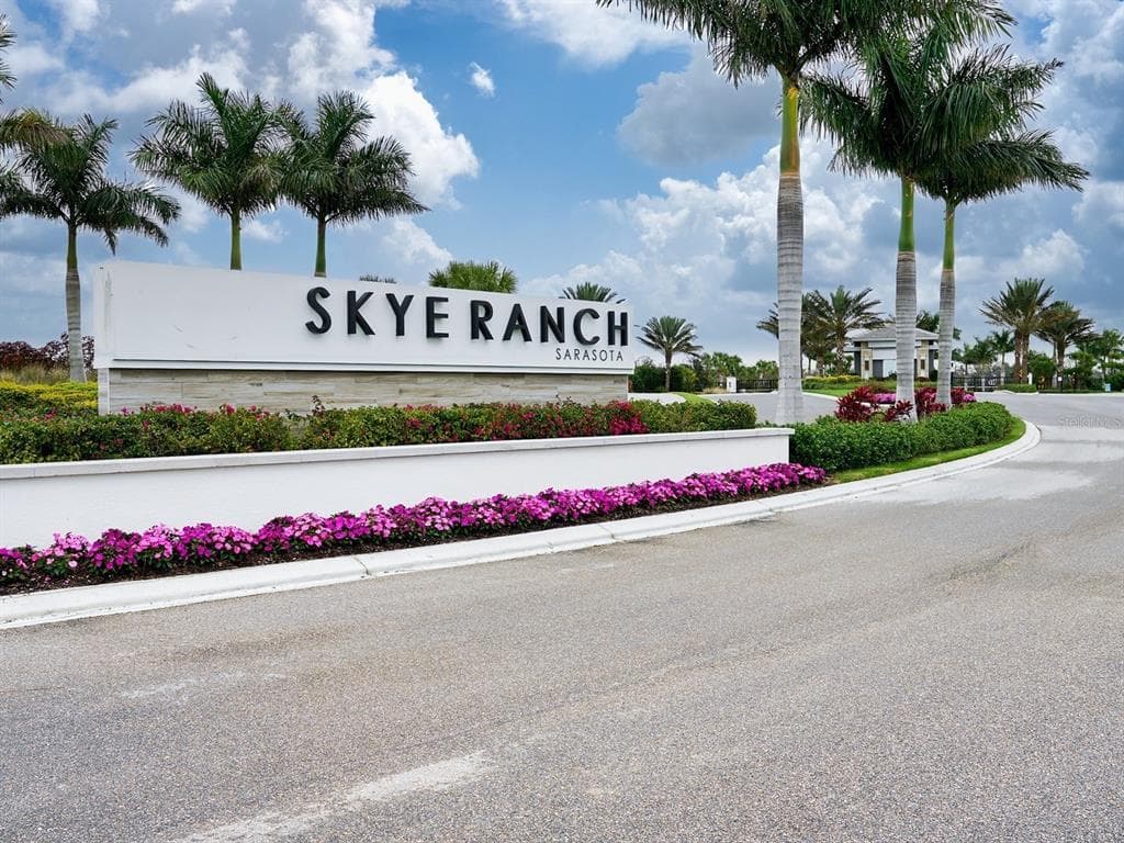 8632 LUNAR SKYE STREET photo 11
