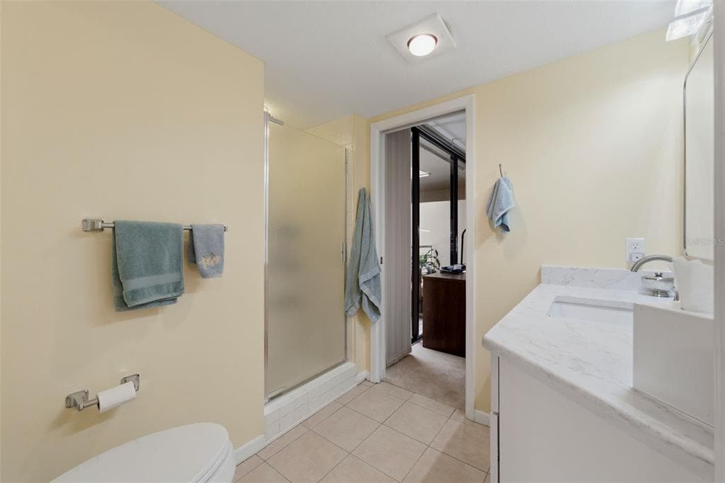 2775 KIPPS COLONY DRIVE S 305 photo 23