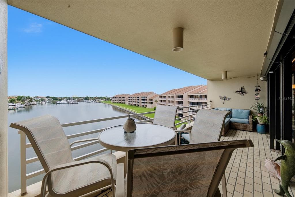 2775 KIPPS COLONY DRIVE S 305 photo 16