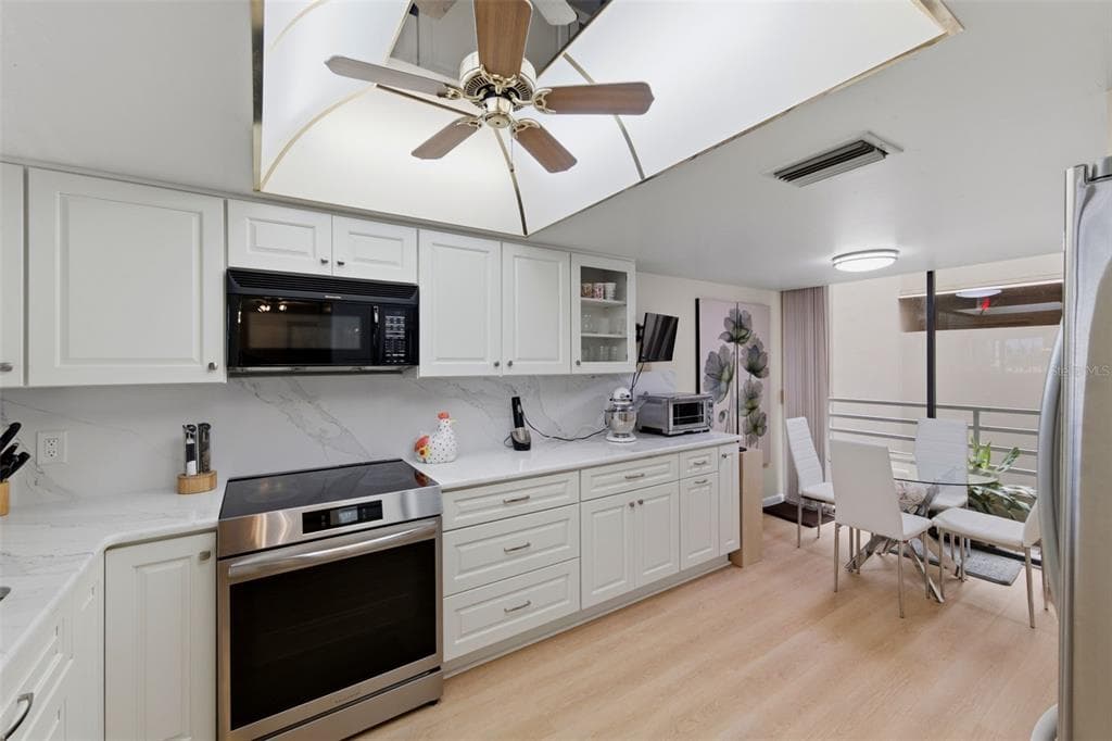 2775 KIPPS COLONY DRIVE S 305 photo 8
