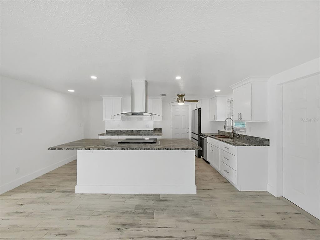 4156 FLORAMAR TERRACE photo 13