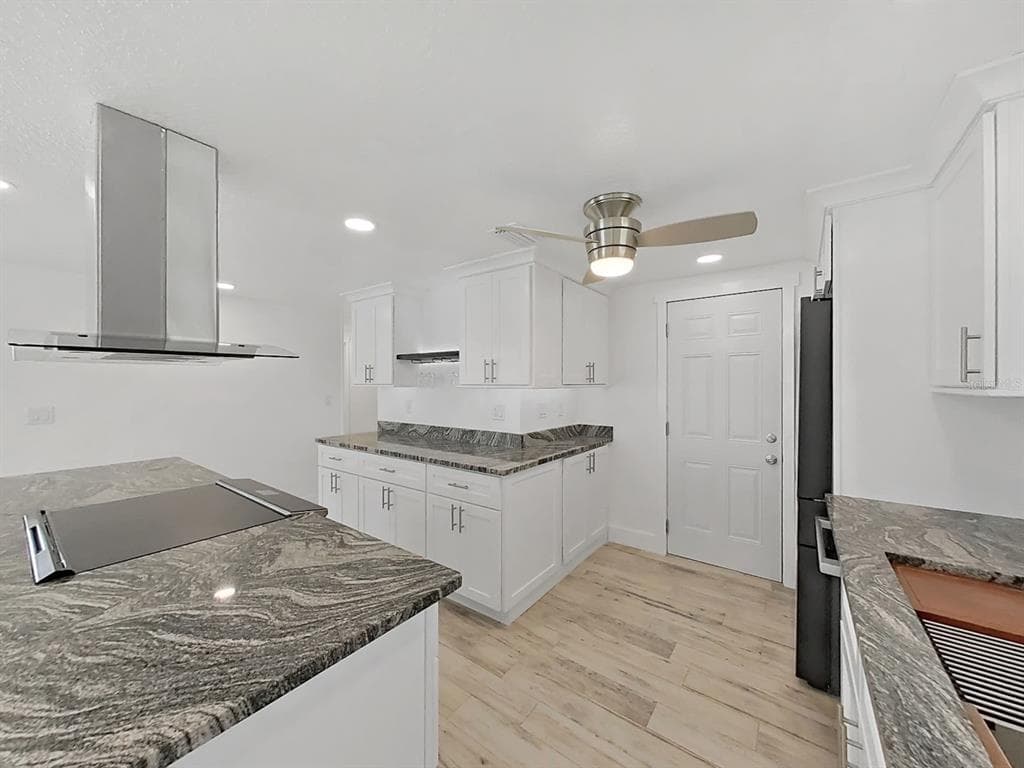 4156 FLORAMAR TERRACE photo 18