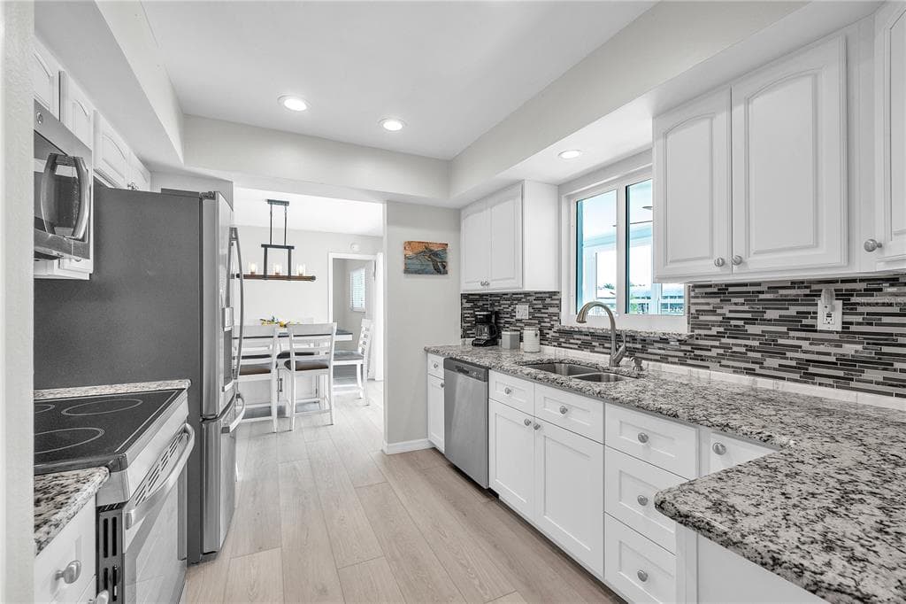 4083 ROCK CREEK DRIVE photo 5