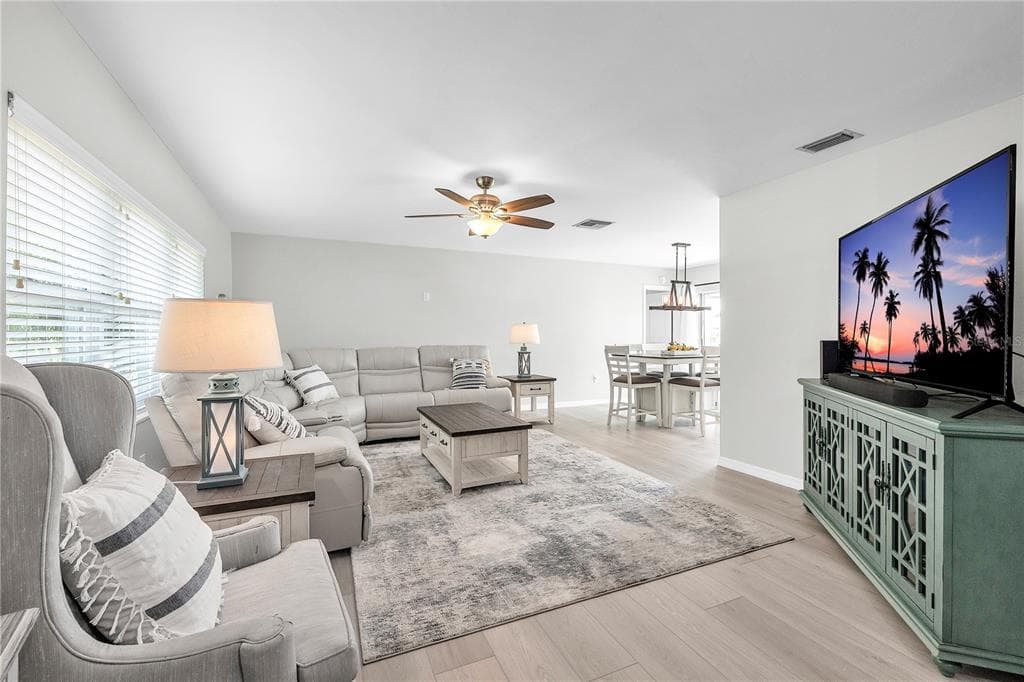 4083 ROCK CREEK DRIVE photo 4