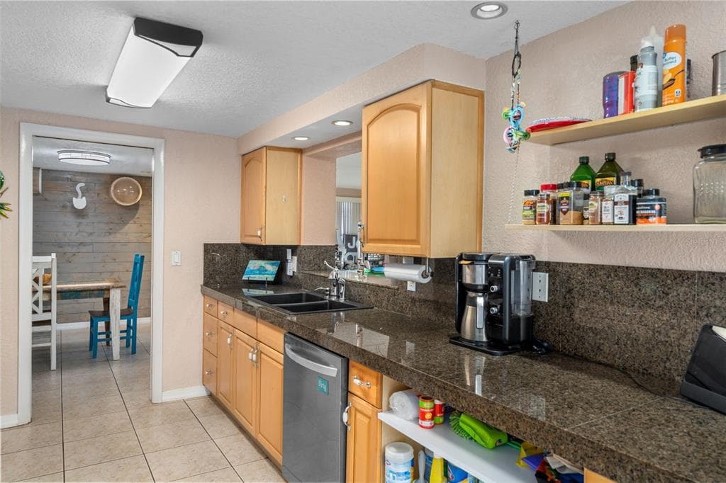 5410 FLORA AVENUE photo 20