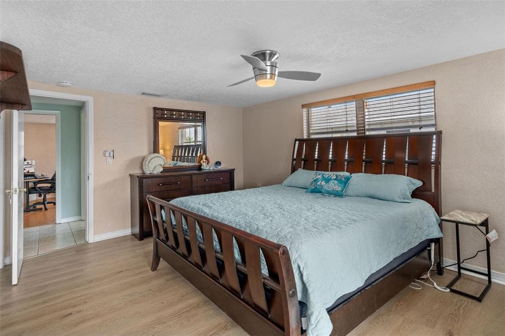 5410 FLORA AVENUE photo 25