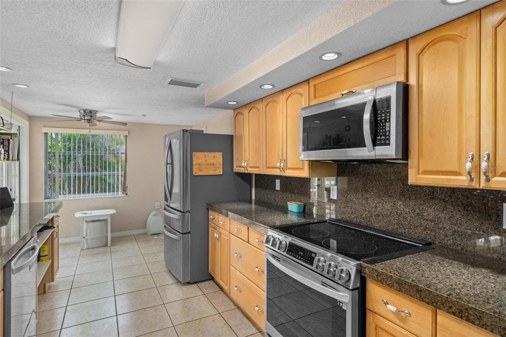 5410 FLORA AVENUE photo 21