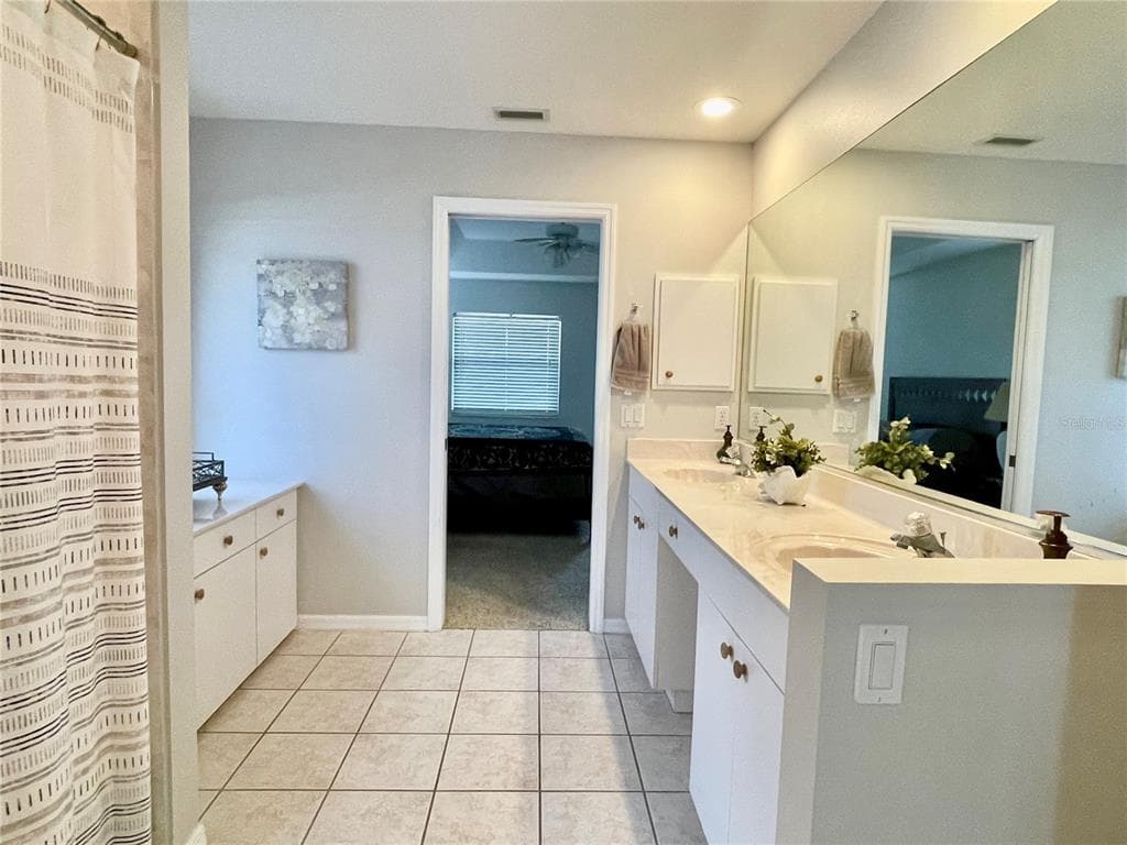 511 ROTONDA CIRCLE photo 16