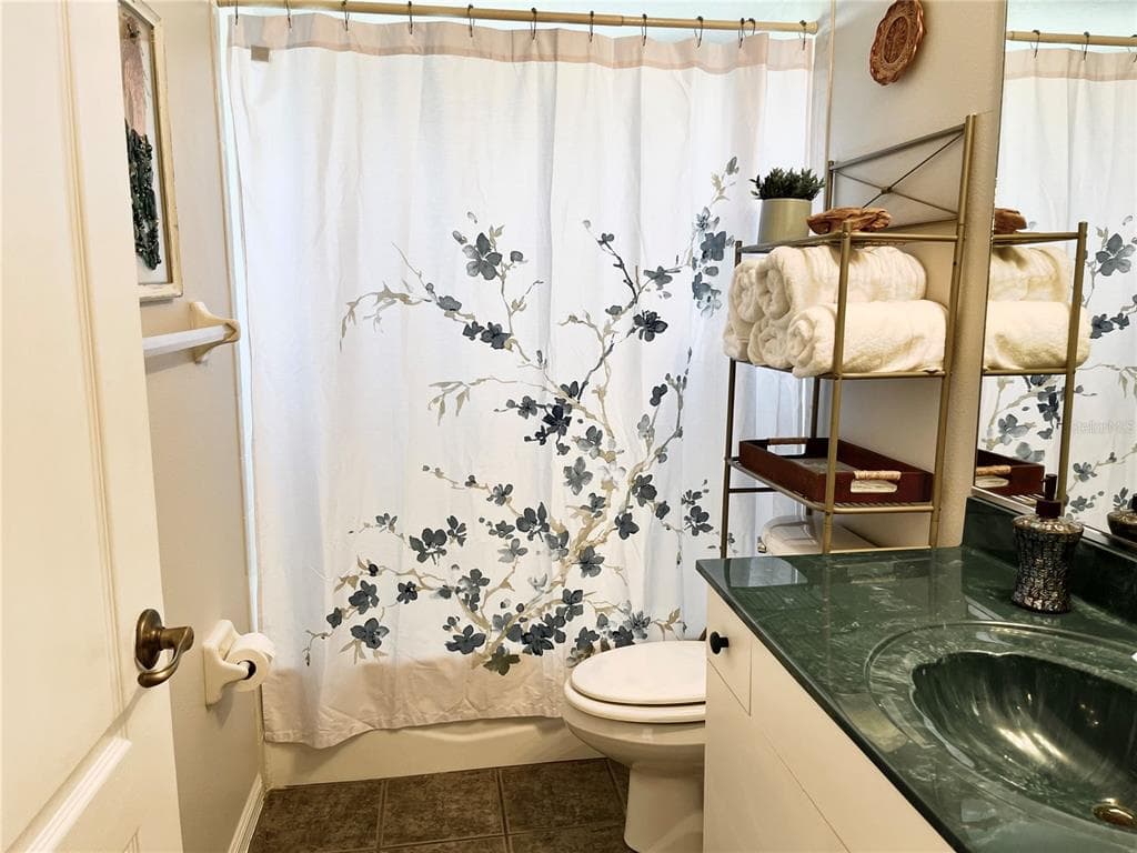 511 ROTONDA CIRCLE photo 20