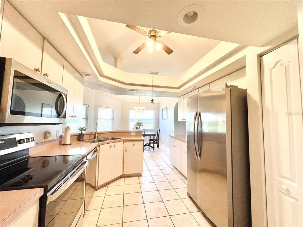 511 ROTONDA CIRCLE photo 11