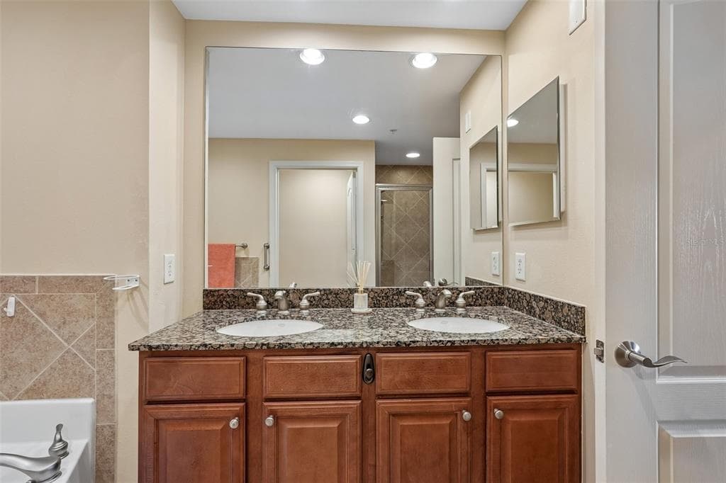 808 3RD AVENUE W 809 photo 18