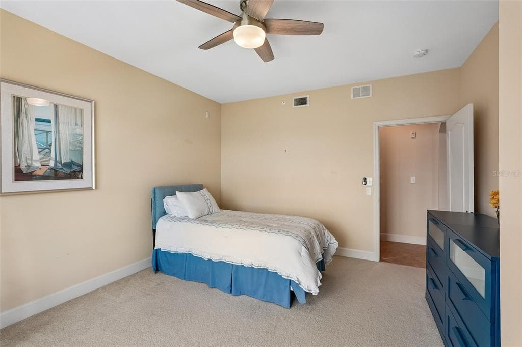 808 3RD AVENUE W 809 photo 21