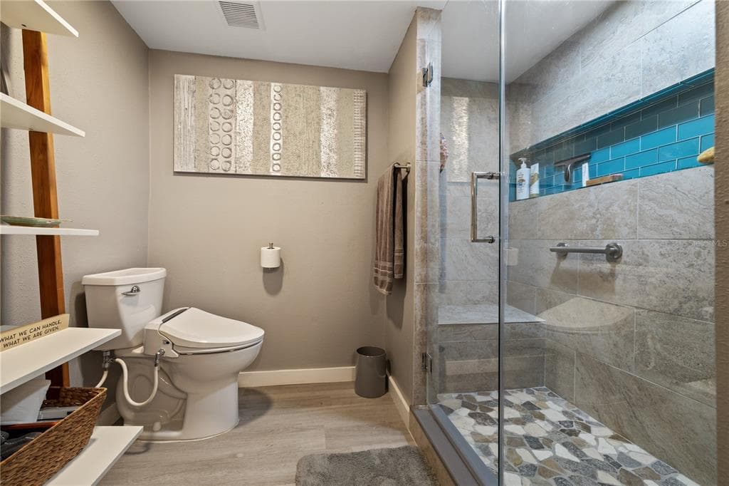 2780 N RIVERSIDE DRIVE 805 photo 6
