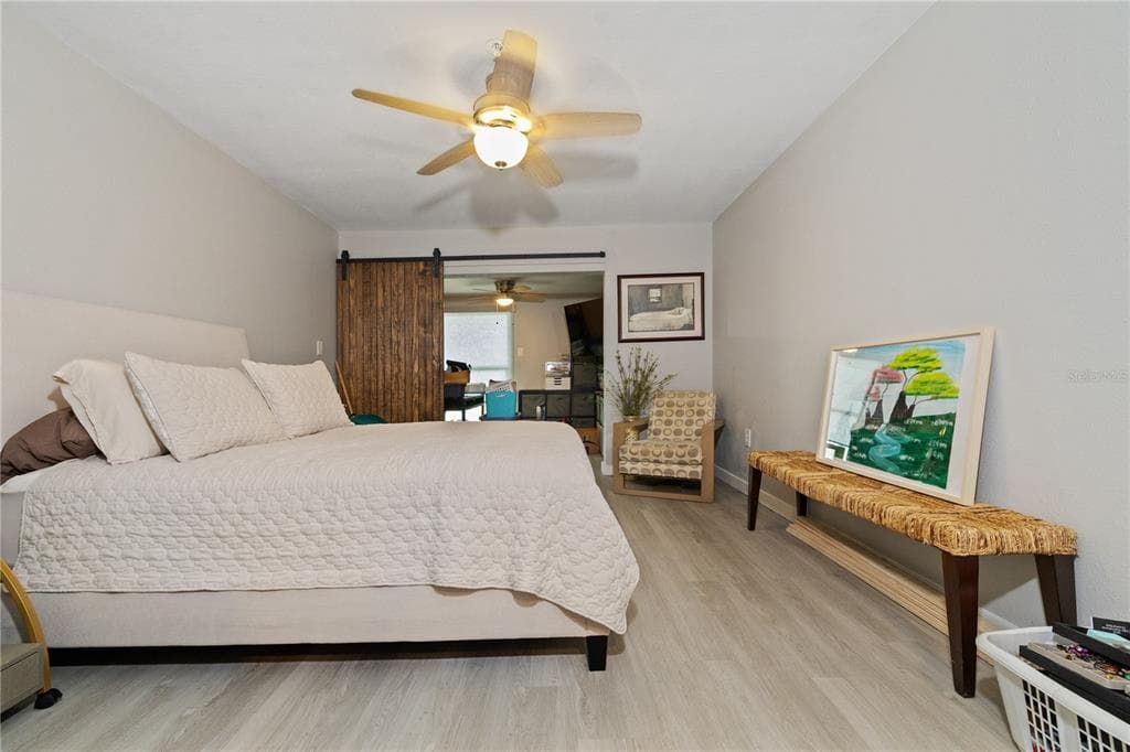2780 N RIVERSIDE DRIVE 805 photo 5