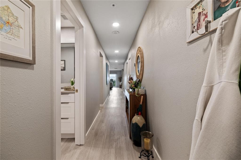 2780 N RIVERSIDE DRIVE 805 photo 11