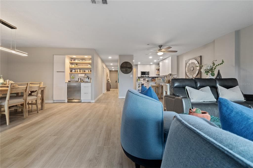2780 N RIVERSIDE DRIVE 805 photo 25
