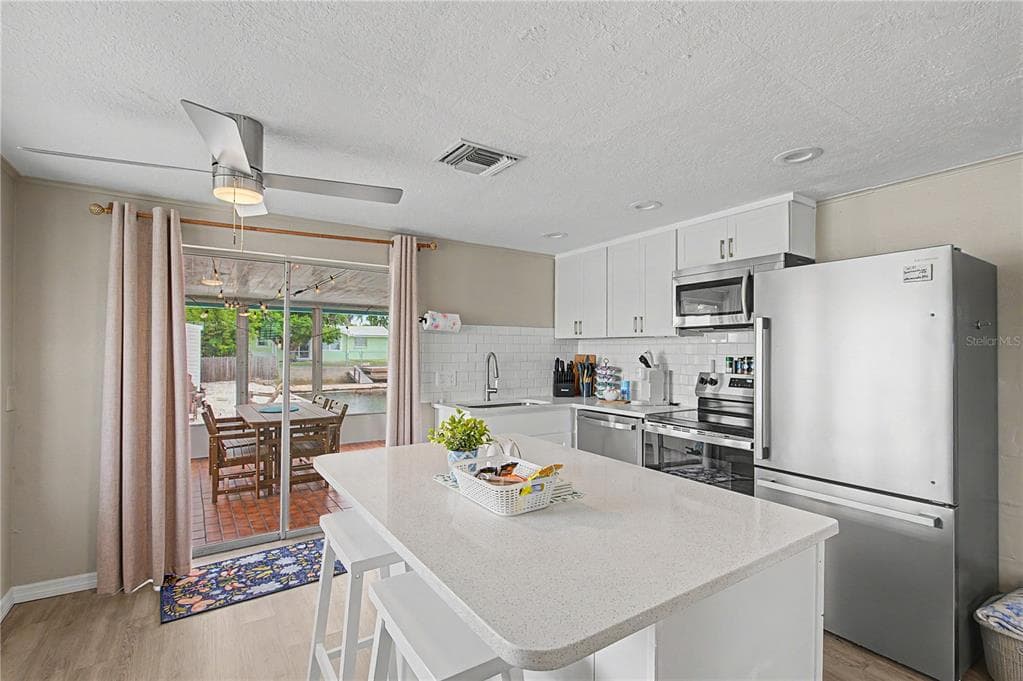 13725 MATTIX AVENUE photo 9