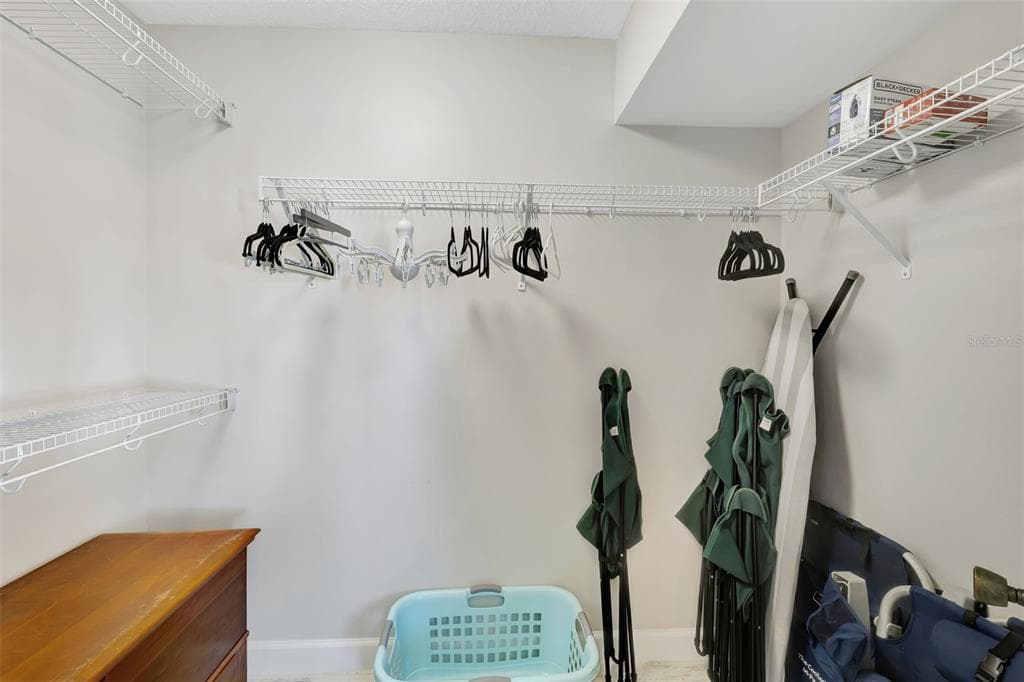 1130 W PEPPERTREE LANE 118 photo 16