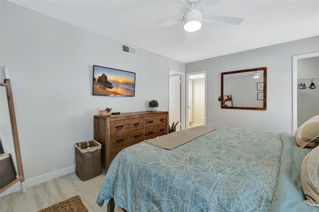 1130 W PEPPERTREE LANE 118 photo 15