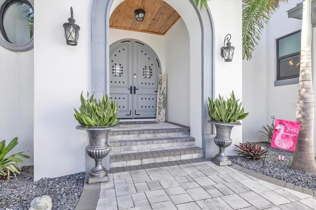 1918 SE 40TH STREET photo 9