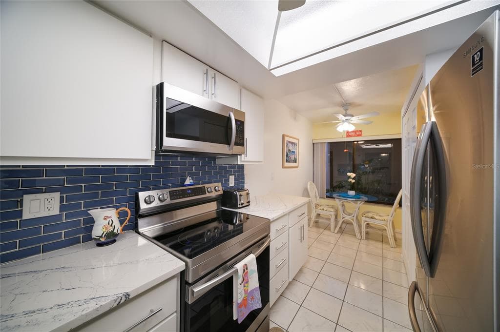 3705 E BAY DRIVE 115 photo 15
