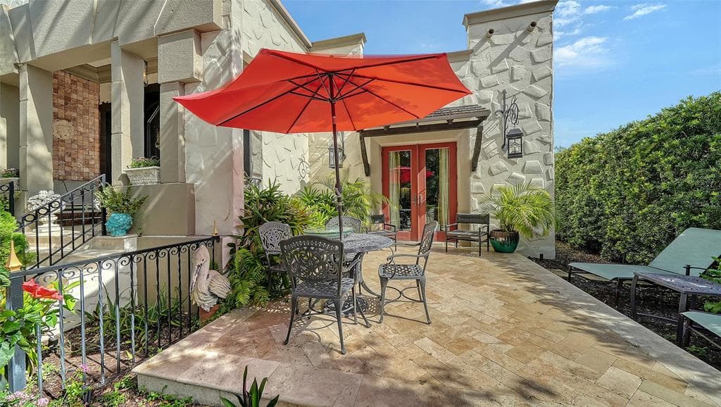 1853 FIESTA DRIVE photo 8