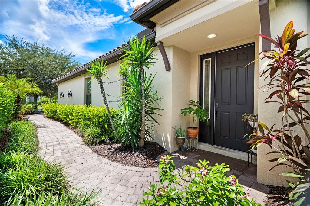 5548 SENTIERO DRIVE photo 6