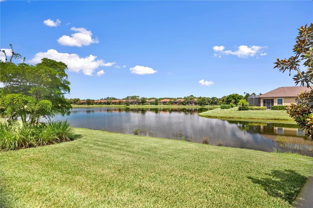 5548 SENTIERO DRIVE photo 8