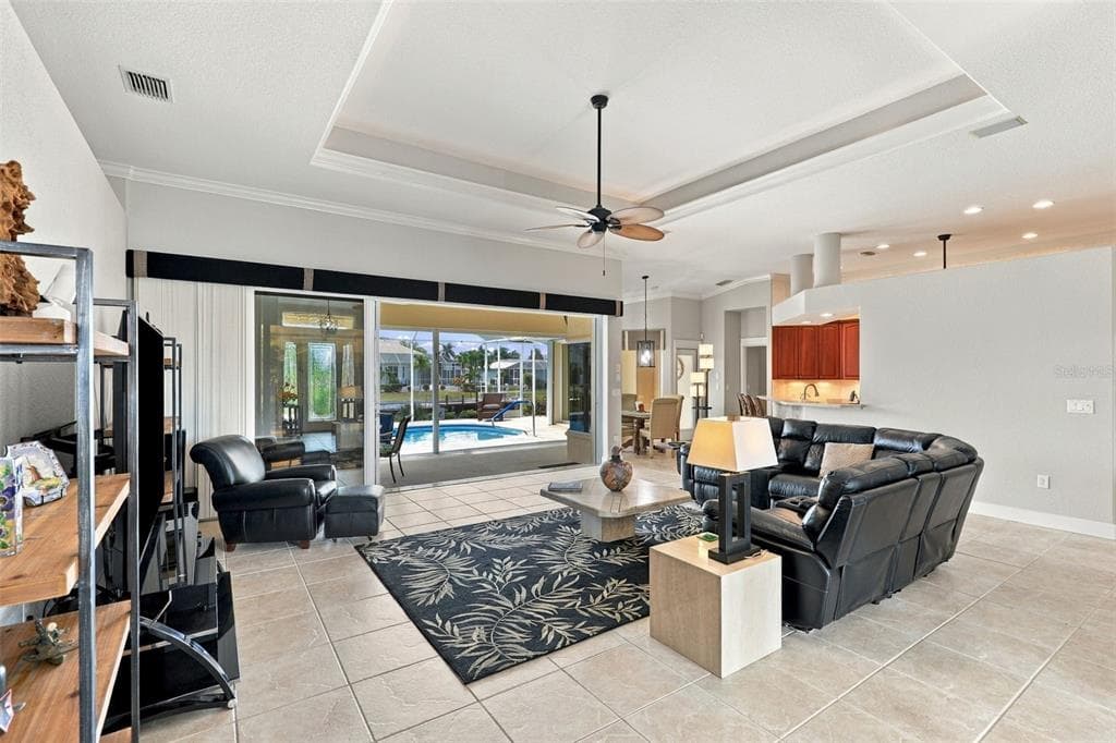 1107 RUM CAY COURT photo 5