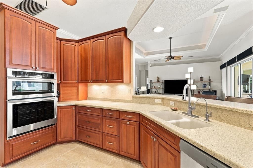 1107 RUM CAY COURT photo 8