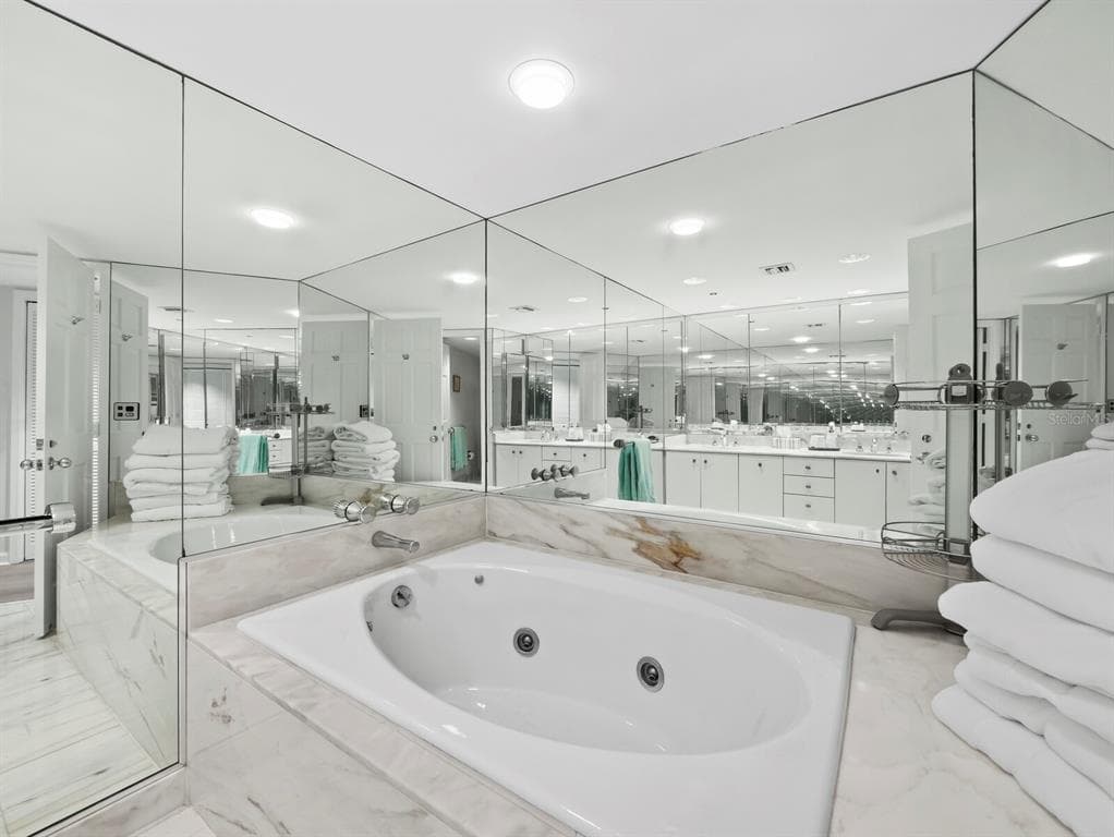 775 LONGBOAT CLUB ROAD 405 photo 16