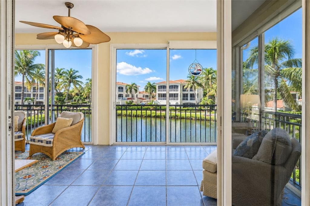 3444 SUNSET KEY CIRCLE 102 photo 14