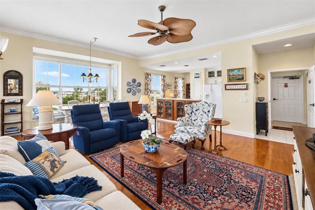 3444 SUNSET KEY CIRCLE 102 photo 11
