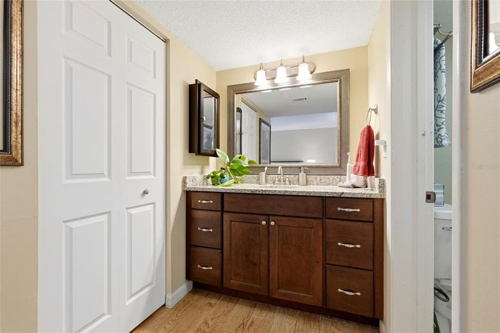 2508 SW 14TH DRIVE 216 photo 18