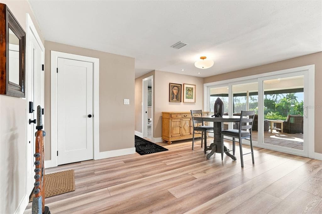2303 CONSTITUTION BOULEVARD photo 7