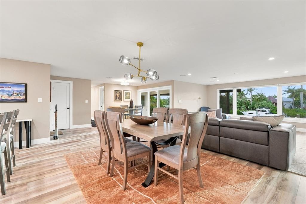2303 CONSTITUTION BOULEVARD photo 15