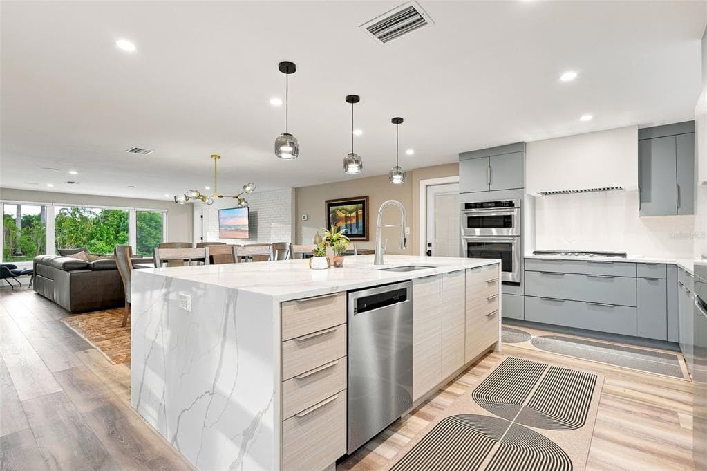 2303 CONSTITUTION BOULEVARD photo 19