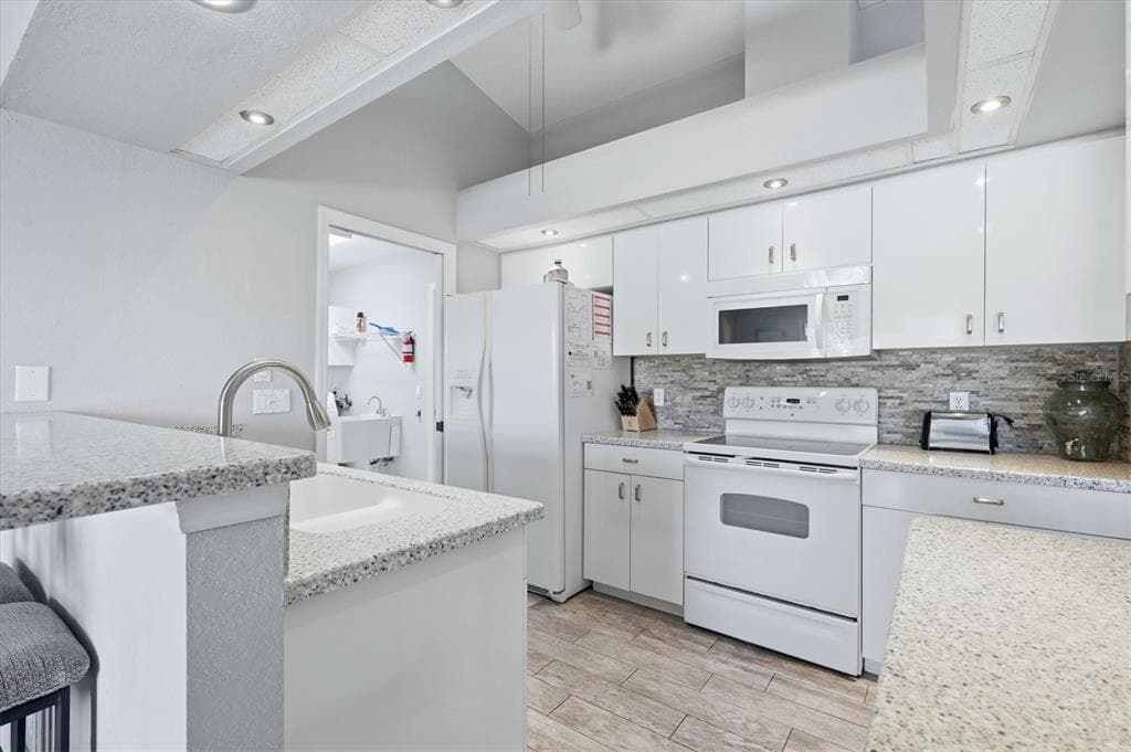 53 SPORTSMAN ROAD photo 17