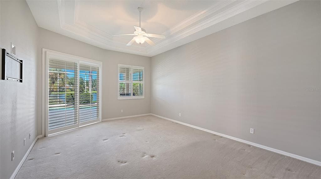 335 PARK TRACE BOULEVARD photo 22