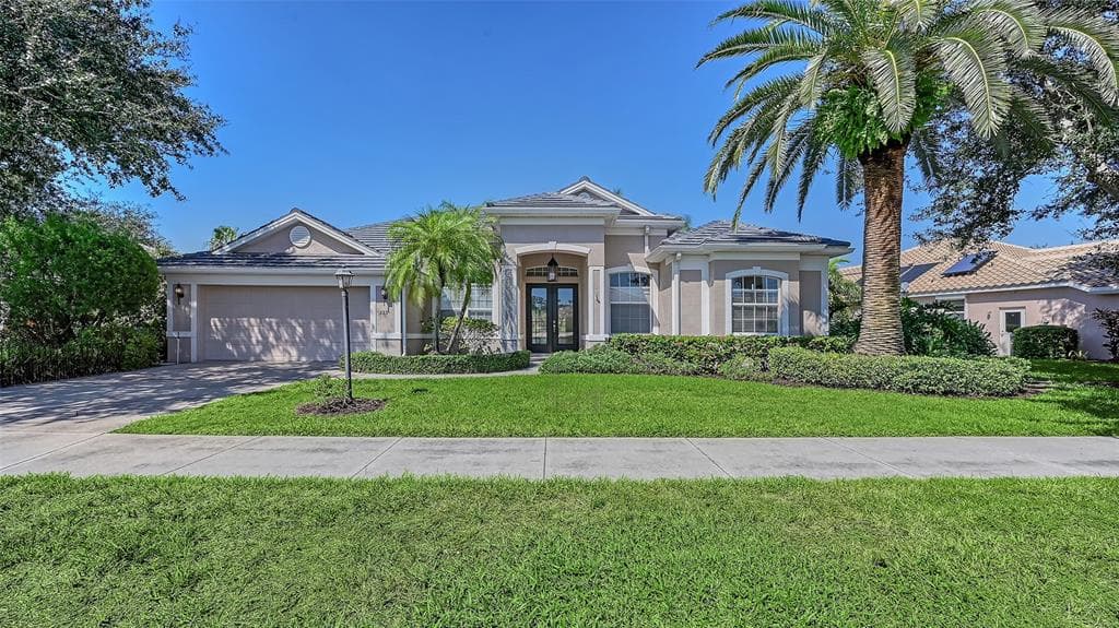 335 PARK TRACE BOULEVARD photo 8
