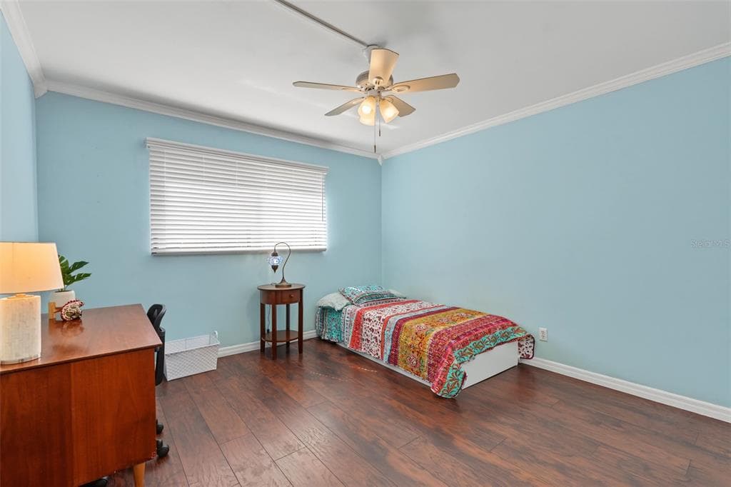 9543 86TH AVENUE 9543 photo 23