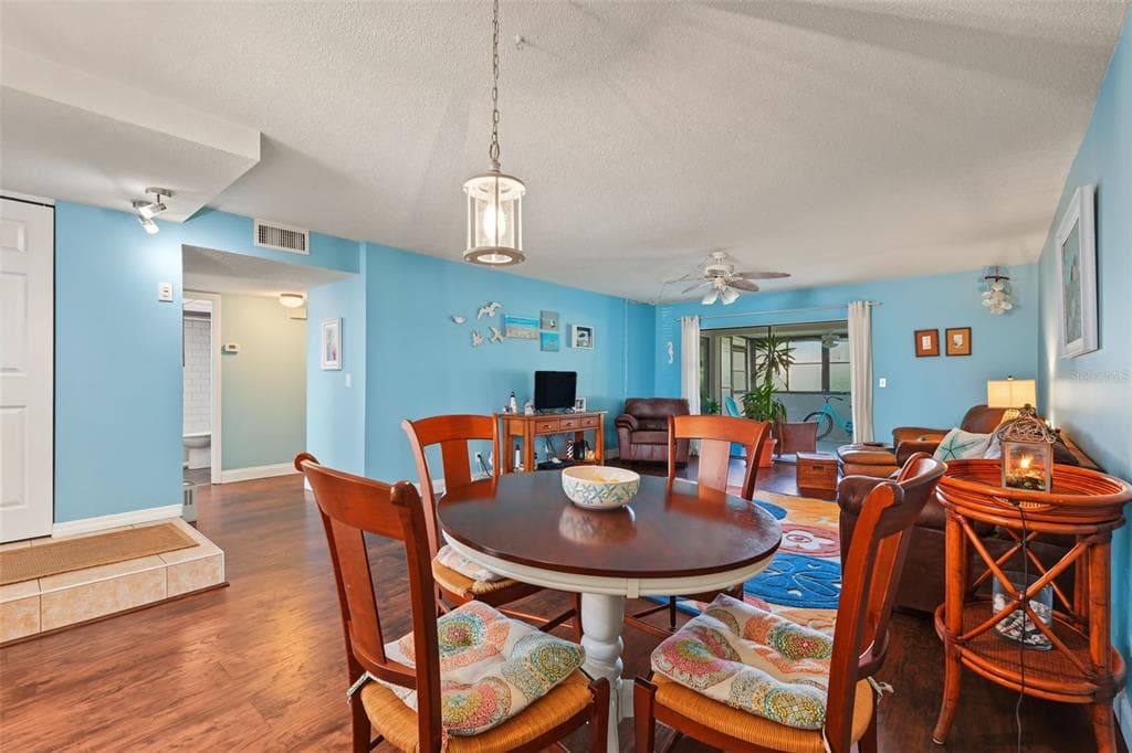 9543 86TH AVENUE 9543 photo 5