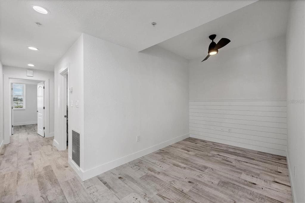 9203 GRIGGS ROAD 204 photo 18