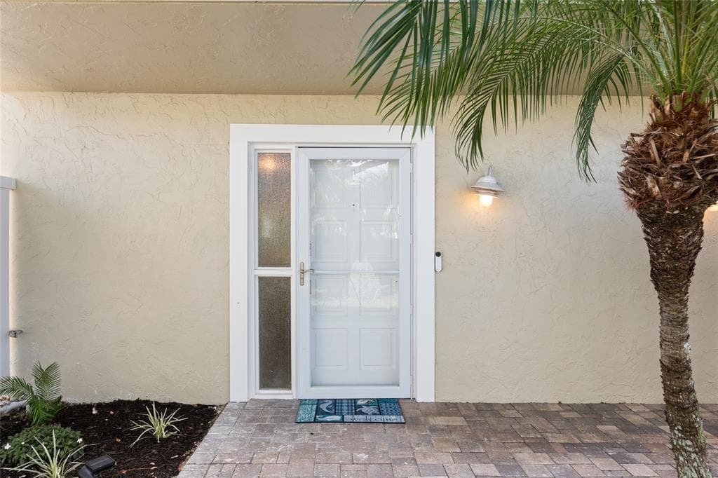 433 S PAULA DRIVE 1 photo 2