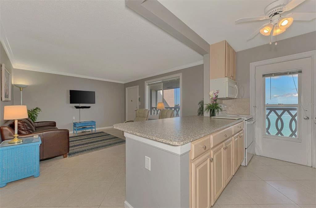 763 JOHN RINGLING BOULEVARD 34 photo 15