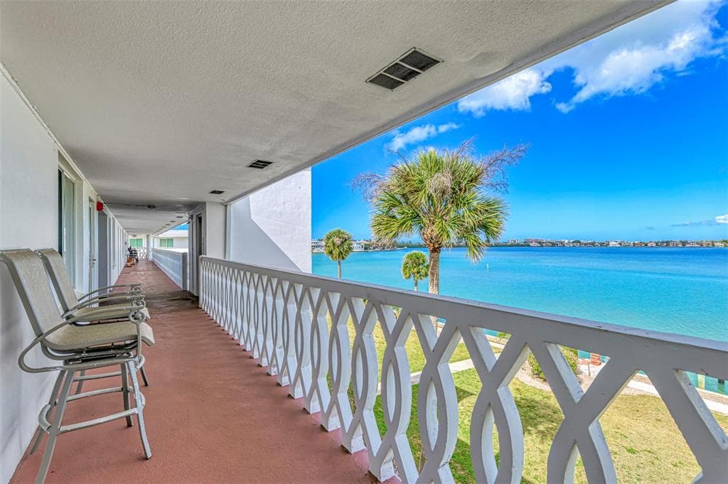763 JOHN RINGLING BOULEVARD 34 photo 4