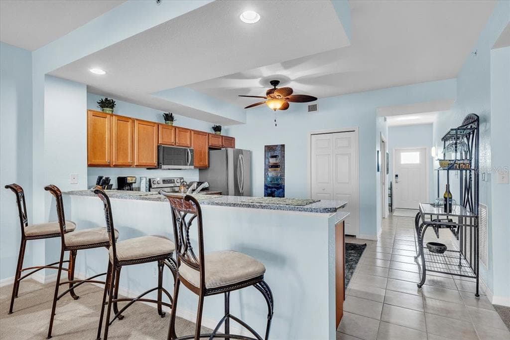 900 E MARION AVENUE 1310 photo 12
