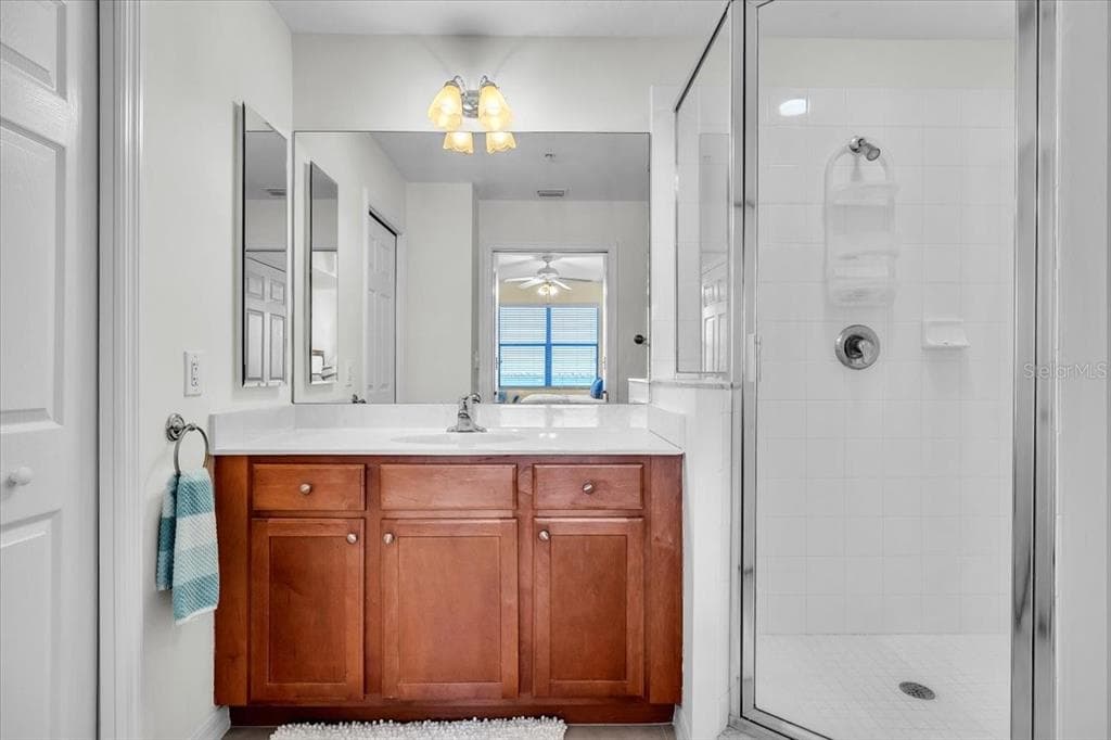 900 E MARION AVENUE 1310 photo 22